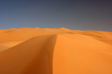 Fototapeta na wymiar Sandmeer im Erg Ubari - Libyen