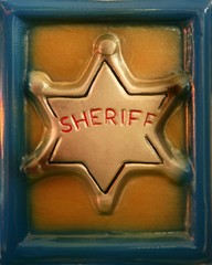 golden plastic sheriff toy star