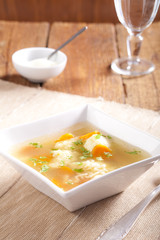 Nudelsuppe mit Nocken