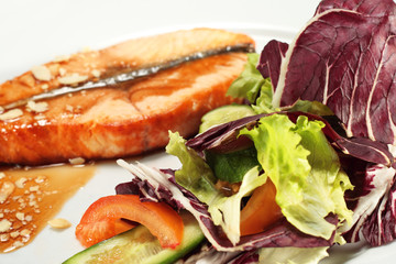 Grilled Salmon and Vegetables with Sauce
