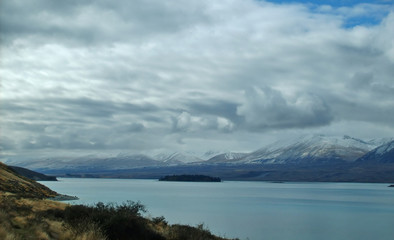 Fototapeta na wymiar nowhere land-Lake Tekapo trzy-Nowa Zelandia