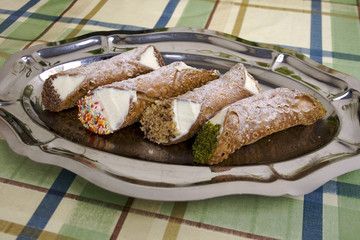 Cannoli di ricotta siciliani