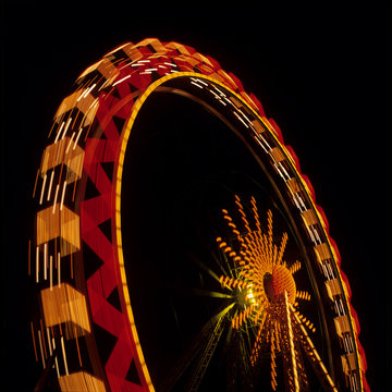 Riesenrad Kirmes Nachts