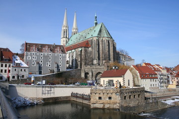 Vierradenmühle mit Peterskirche
