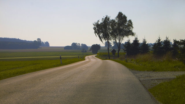 Landstra&szlig;e