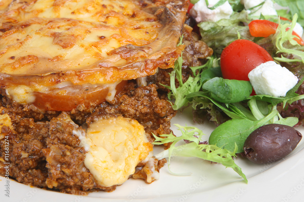 Sticker moussaka & greek salad