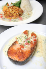 salmon grilled steak with cream sauce