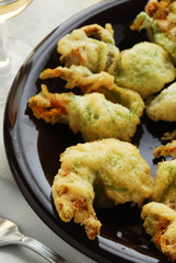 Fiori di zucca fritti - Contorni