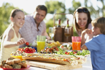 Family Dining Al Fresco