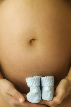 Barriga y patucos
