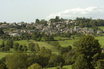Fototapeta na wymiar Prades d'Aubrac Aveyron Le village