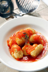 Coliflores en salsa de tomate. México