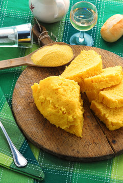 Polenta gialla - Contorni del Friuli