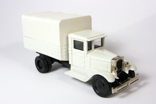 Scale metal model of a lorry