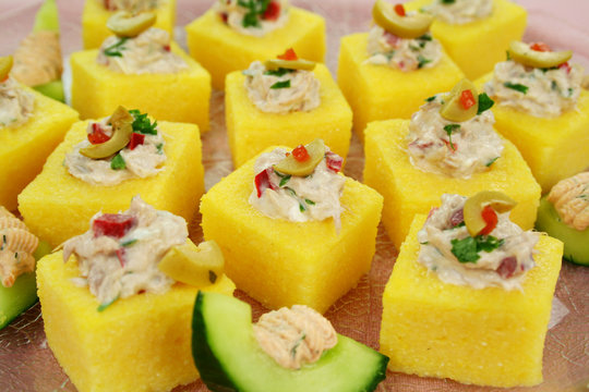finger-food-billeder-gennemse-75-982-stockfotos-vektorer-og