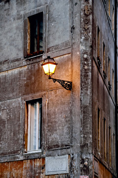 lamp on a building in rome