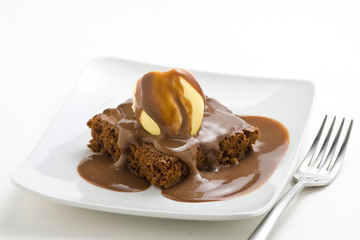 hot chocolate brownie with  vanilla