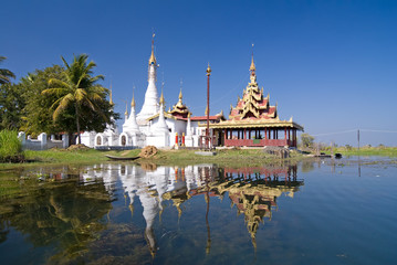 Padogas of Buddhist monastery - Inle lake