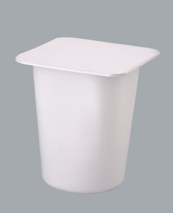 plastic container for yogurt