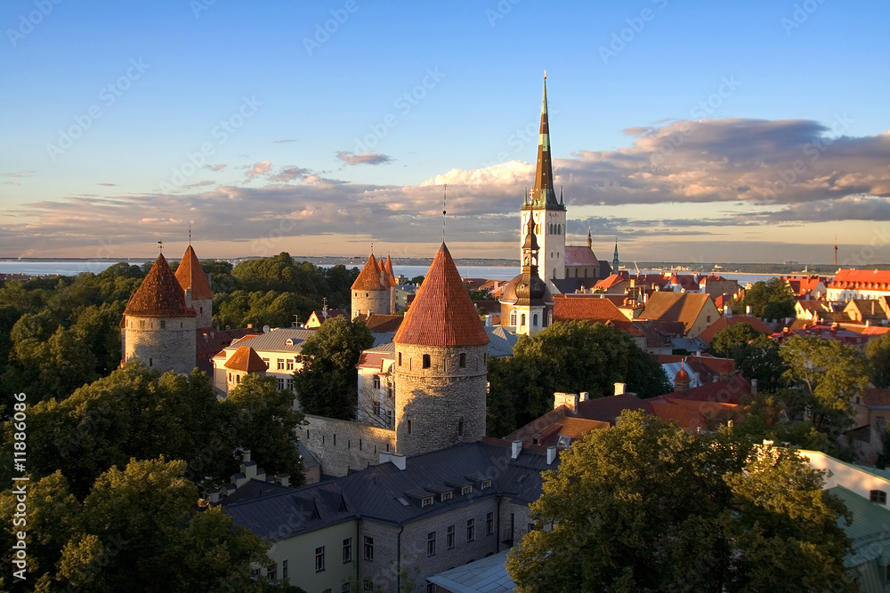 Wall mural tallinn old city sunset