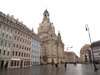 Obraz na płótnie Canvas Zobacz Neumarkt i Frauenkirche
