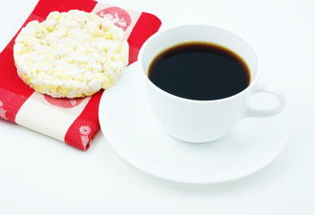 Rice cake with coffee for a quick break.
