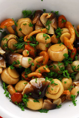 Funghi misti a la visentina - Contorni del veneto