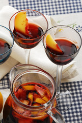 Sangria al trifoglio - Cucina alle erbe e fiori