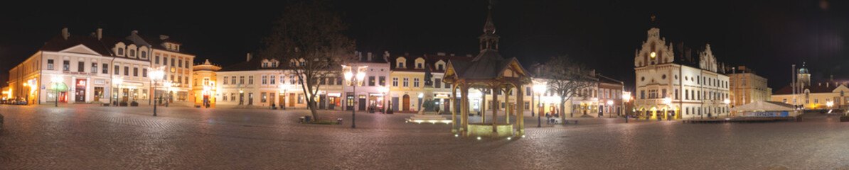 Fototapeta Rzeszowski rynek w nocy obraz