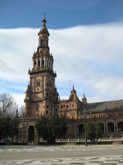 Fototapeta premium Sevilla entre nubes