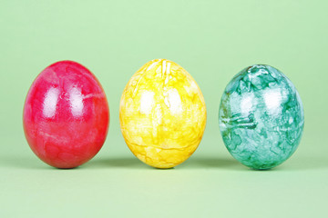 Drei bunte Eier