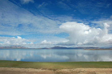 Cuona Lake (4,800m, Cuona Country, Tibet)