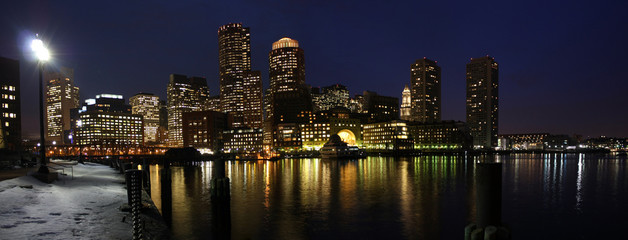 Obraz na płótnie Canvas Boston skyline panorama w nocy