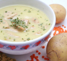 kartoffelcremsuppe