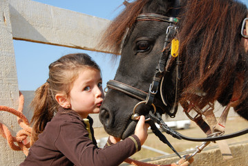 l'enfant et son poney