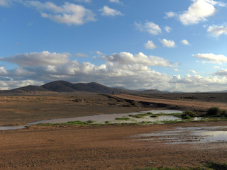 Sandpiste nach dem Regen