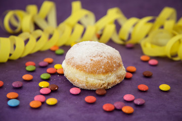 Berliner mit Luftschlange