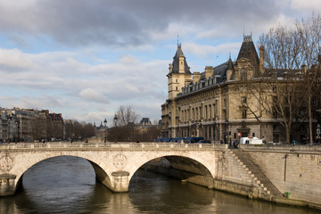 Fototapeta na wymiar paris river