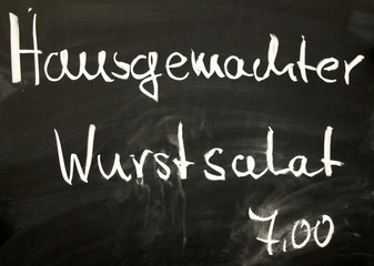 Hausgemachter Wurstsalat