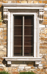 Fototapeta na wymiar Beautiful Tuscan style exterior window framce