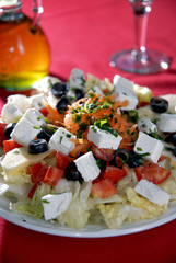 Ensalada italiana con queso de cabra