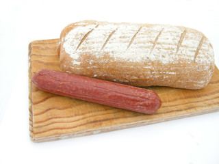 Salami und Brot