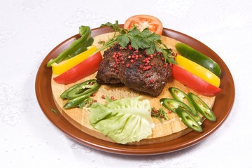 Grilled steak with vegetables
