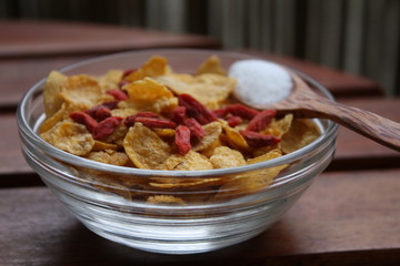Corn flakes with goji berry