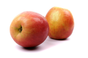 Fototapeta na wymiar two red apples