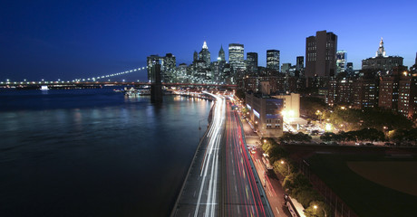 Fototapeta na wymiar New York City- FDR highway and Brooklyn Bridge