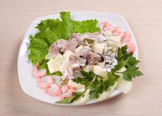 salad seafoods.tunec,prawns,vegetables