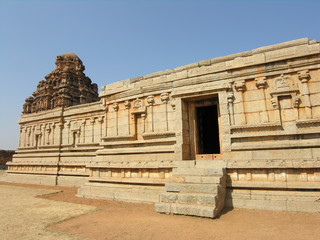 Fototapeta premium Peaceful Temple, Hampi 3