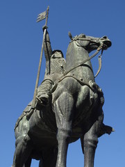 Obraz premium Estatua de Vimaras Peres en Oporto (Portugal)