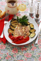 Cernia in salsa con melanzane e peperoni